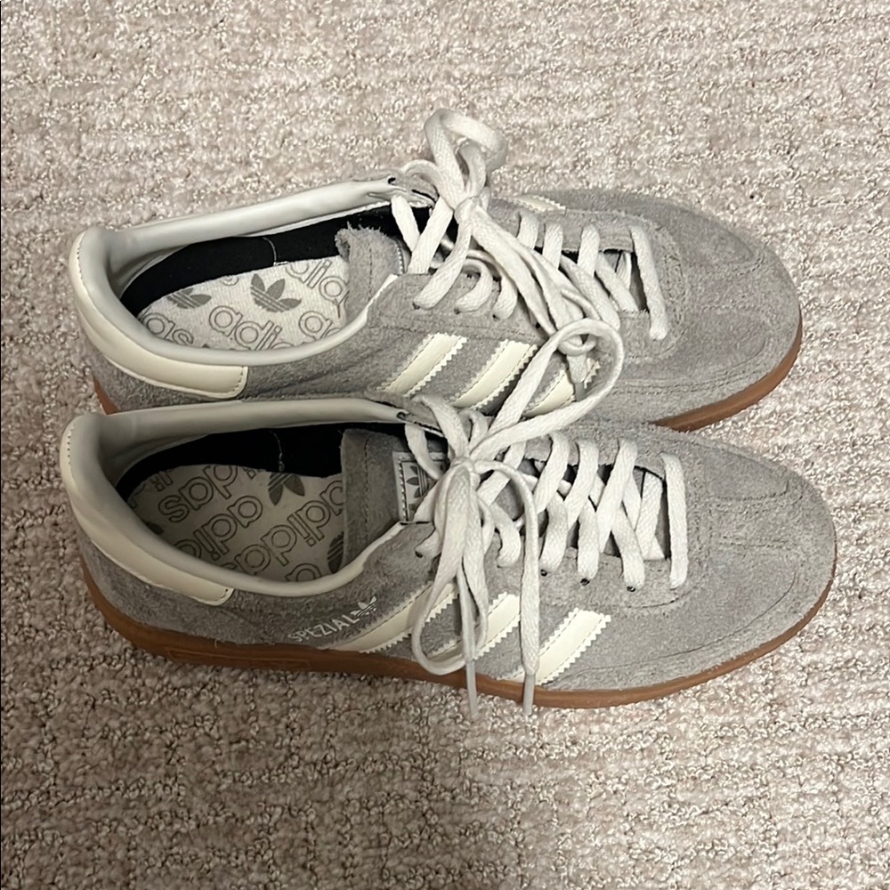 Adidas spezial sneakers